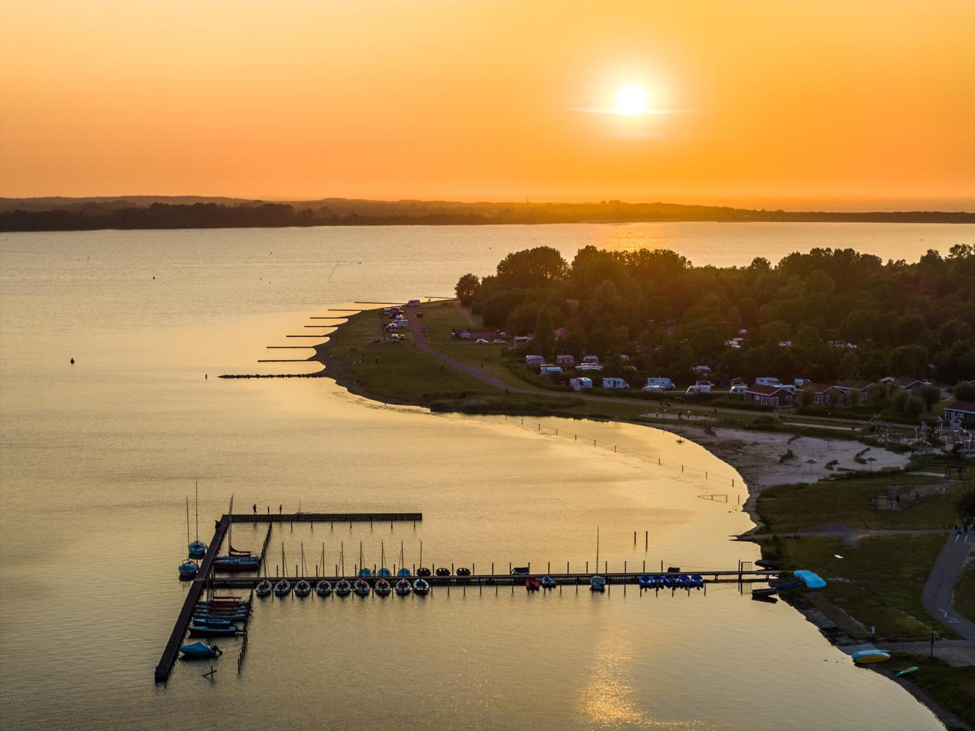 Rcn Vakantiepark De Schotsman Kamperland Esterno foto